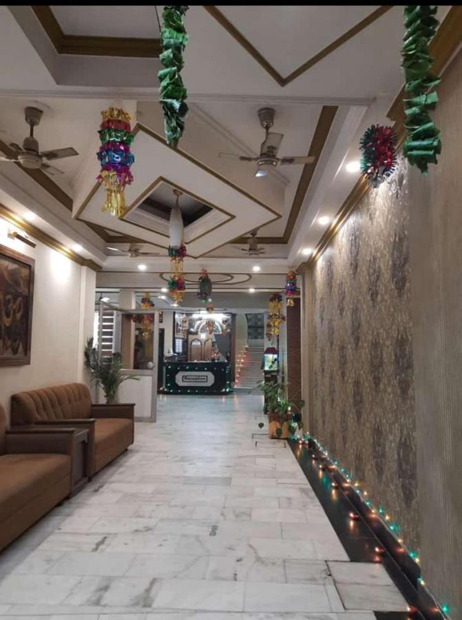 Hotel Raj Deluxe Харидвар Экстерьер фото